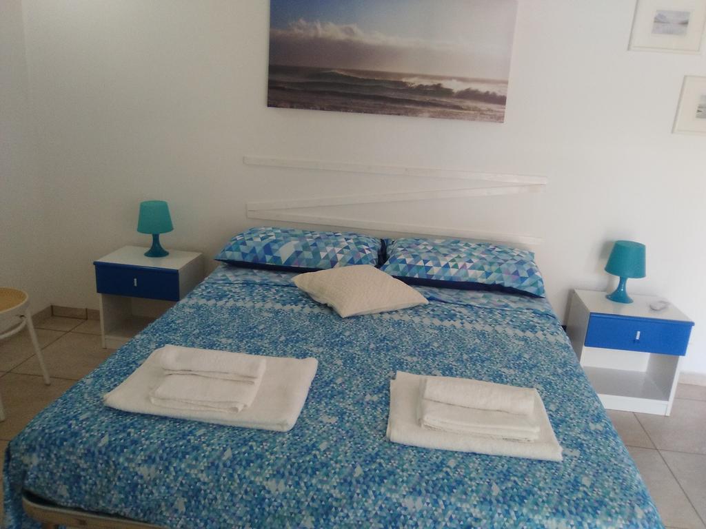 טורה דל'אורסו Casa Vacanza Fiorella מראה חיצוני תמונה