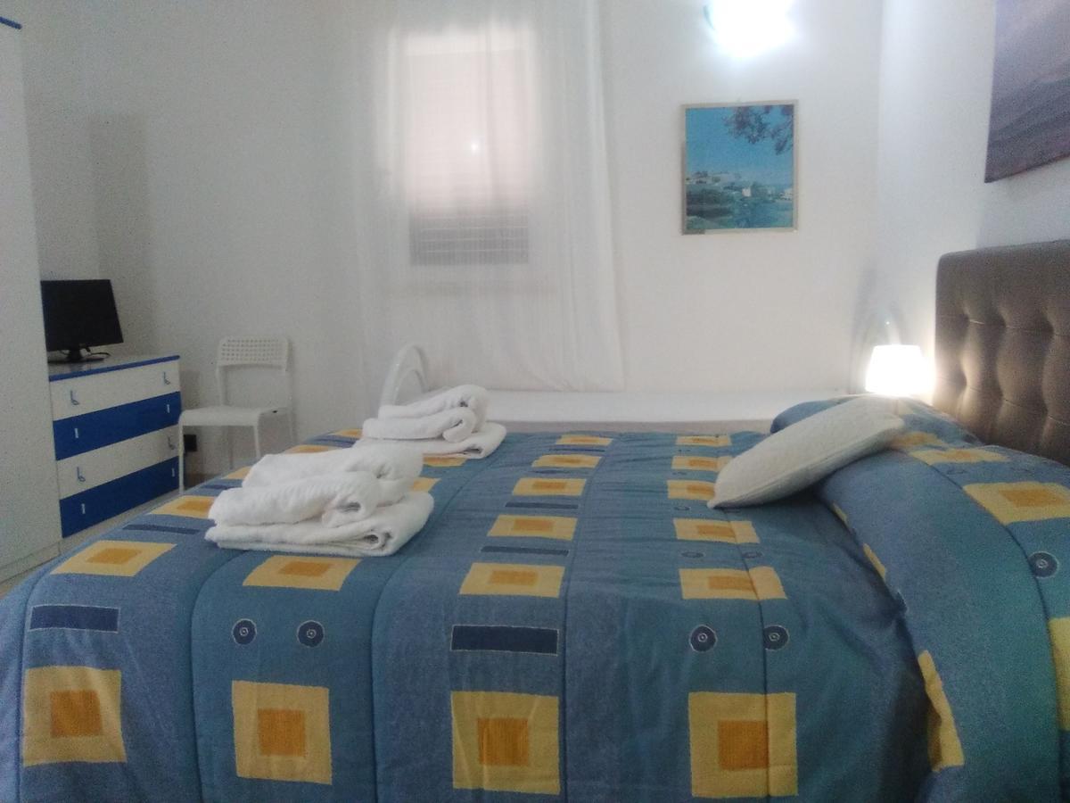 טורה דל'אורסו Casa Vacanza Fiorella מראה חיצוני תמונה